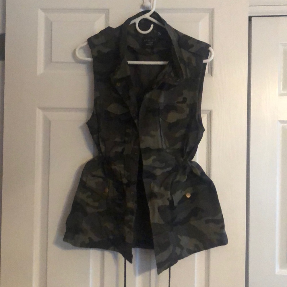 Camo vest